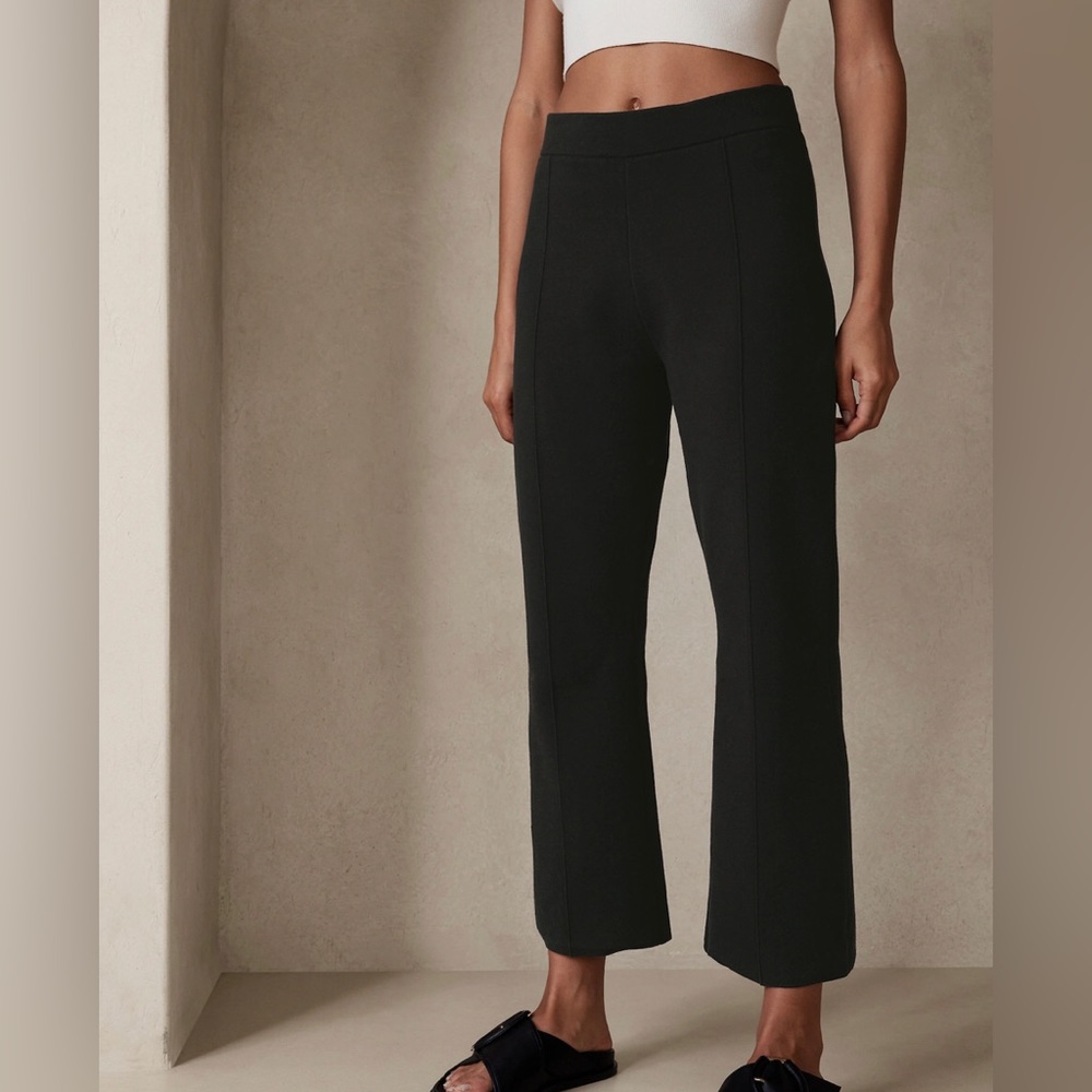 NWT! BANANA REPUBLIC NAVY MILANO FLARE CROPPED SWEATER PANTS - Multiple Sizes - Picture 8 of 8